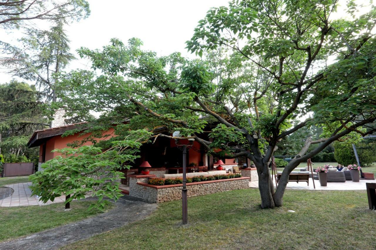 카스텔델몬테 I Lari Castel Del Monte B&B 외부 사진