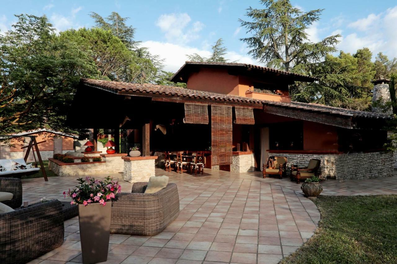 카스텔델몬테 I Lari Castel Del Monte B&B 외부 사진